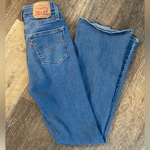 Levi's Women's Flare Leg Blue Jeans